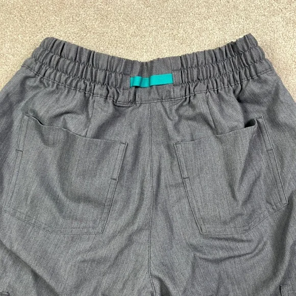 FIGS Technical Collection Scrubs Set Women XXS Top S Pants Graphite Grey Heather - Picture 15 of 15